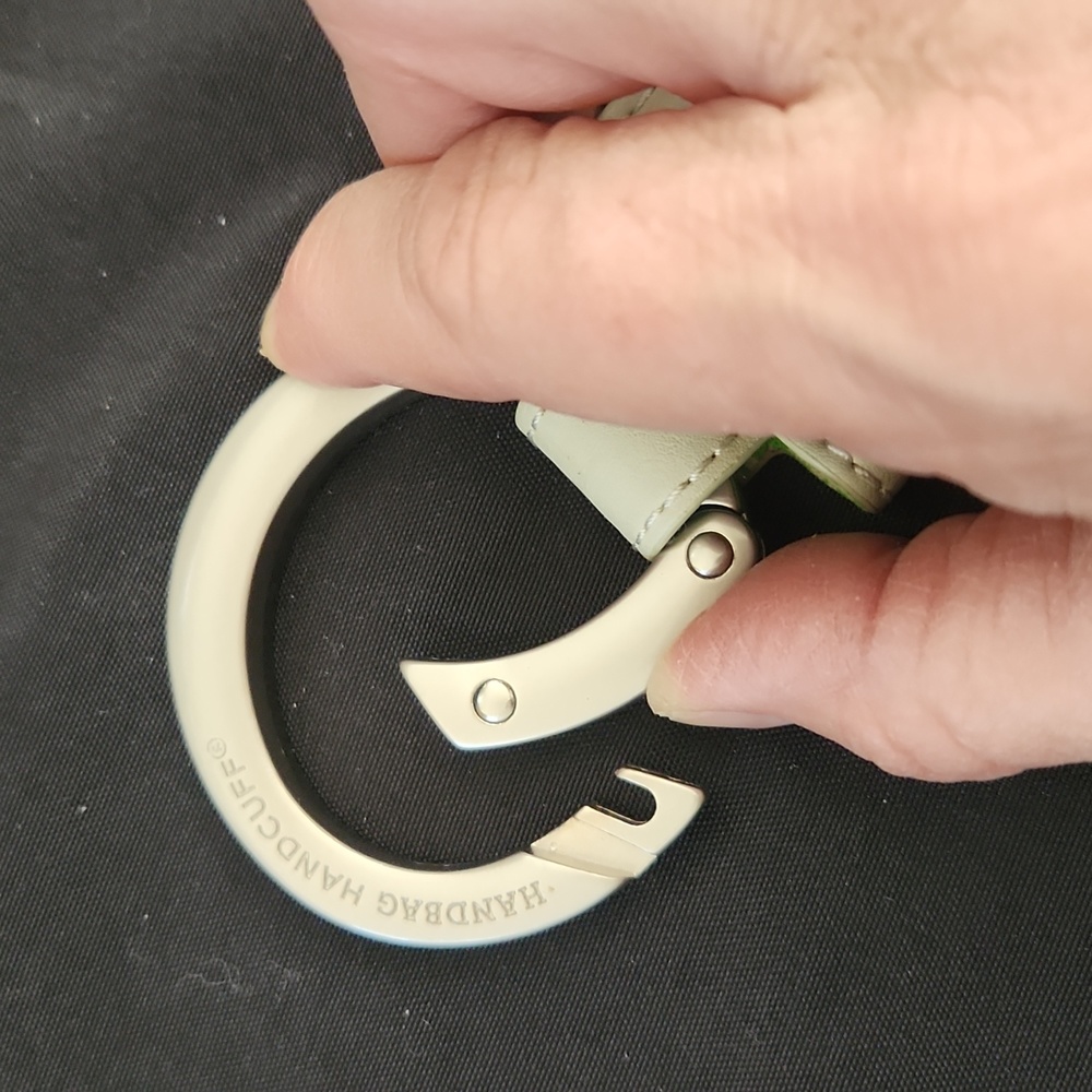 Handbag Handcuffs - Picture 5 of 5